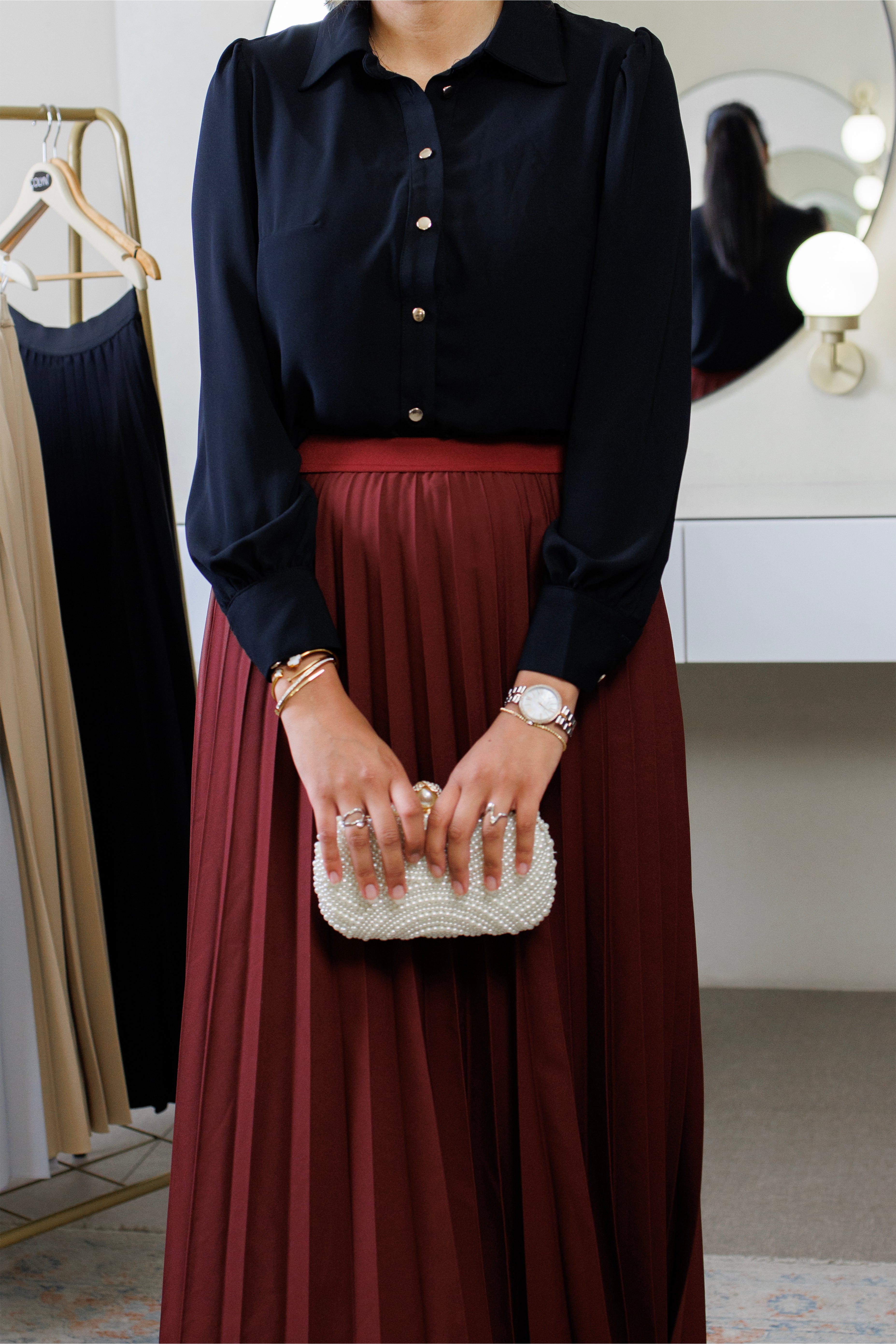 Long-Sleeve Buttoned Blouse